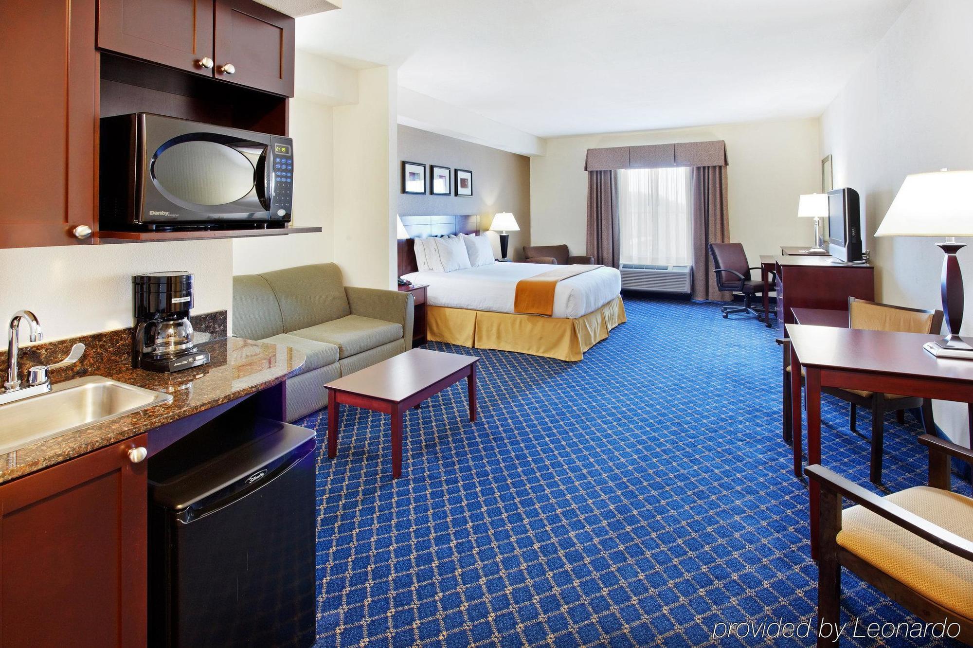 Holiday Inn Express & Suites Cookeville By Ihg Habitación foto