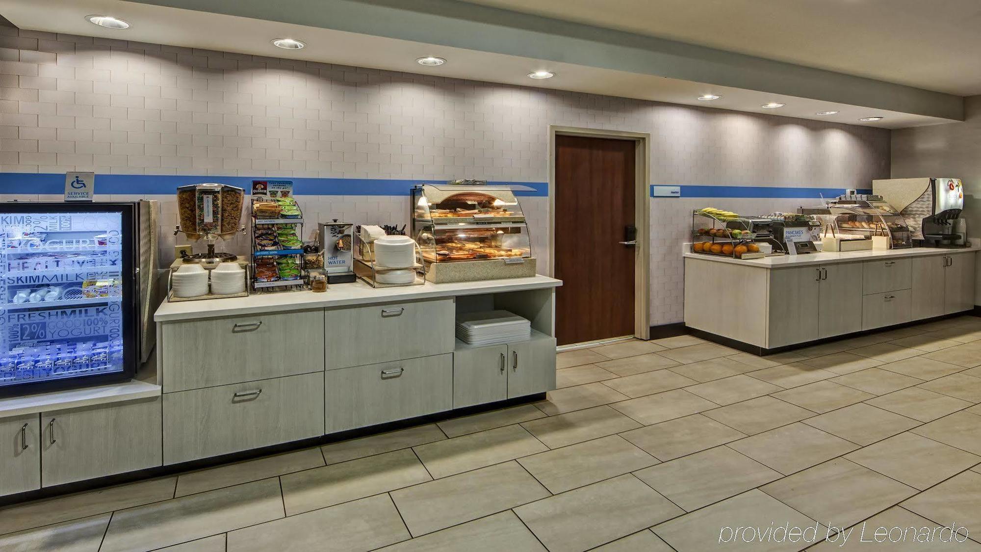 Holiday Inn Express & Suites Cookeville By Ihg Exterior foto