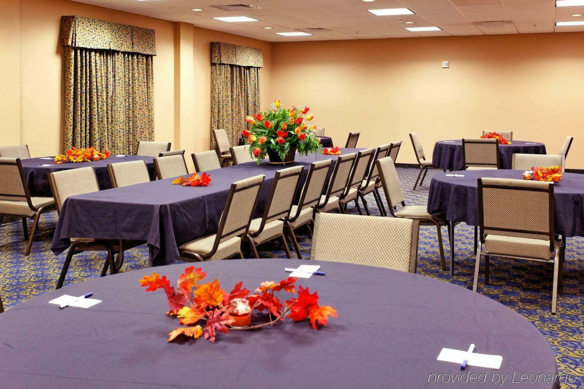 Holiday Inn Express & Suites Cookeville By Ihg Exterior foto